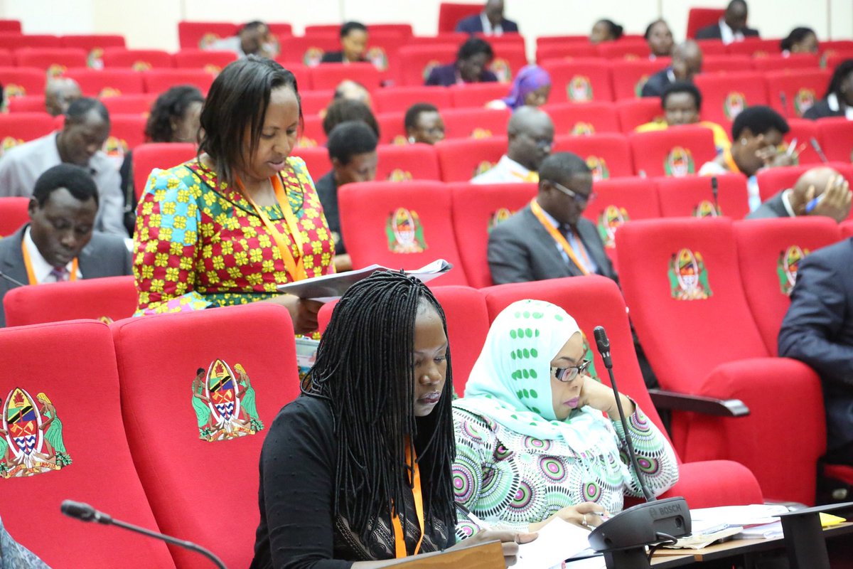 EA_Bunge's tweet image. Report of the sub-committee on the On-Spot Assessment of the EAC Central Corridor, EAC Institutions, Projects and Facilities by EALA presented by Hon. @WanjikuMuhia . Watch online on eala.org

Cc:@TheCitizenTZ @MwananchiNews @RTNBurundi @NewTimesRwanda @azamtvtz