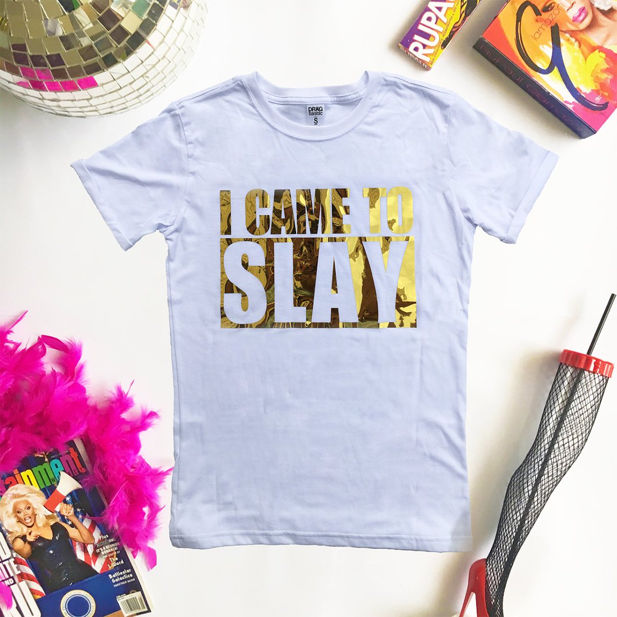 DRAGtastic_peru's tweet photo. Another day, another SLAY 👑
#SoStunning ✨
Envíos en Lima y Provincias 📦
No te quedes sin tu T-Shirt 📣
#ItsTimeToBeDRAGtastic https://t.co/Kq0qIuIHNp