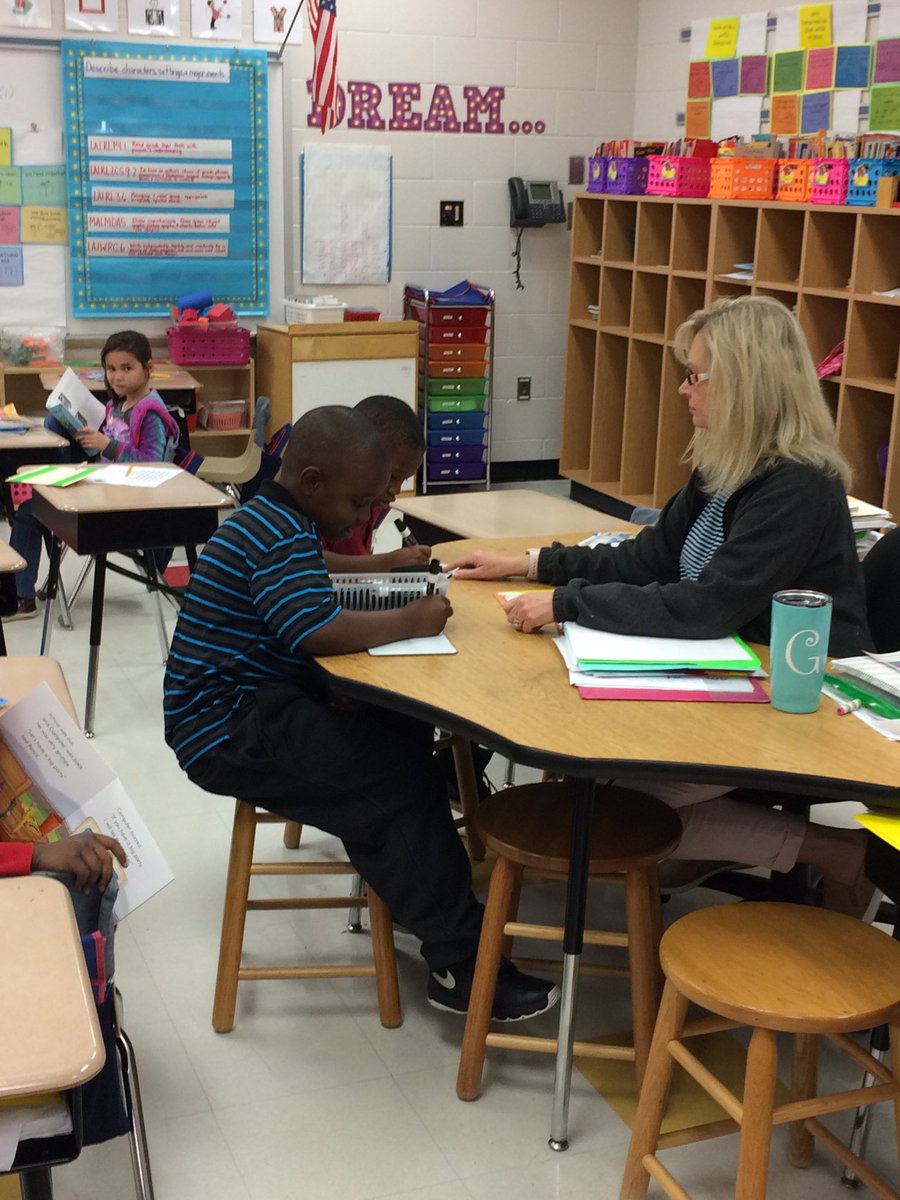 BealebBeth's tweet image. Mrs. Goldman working with a small reading group. #GWD50