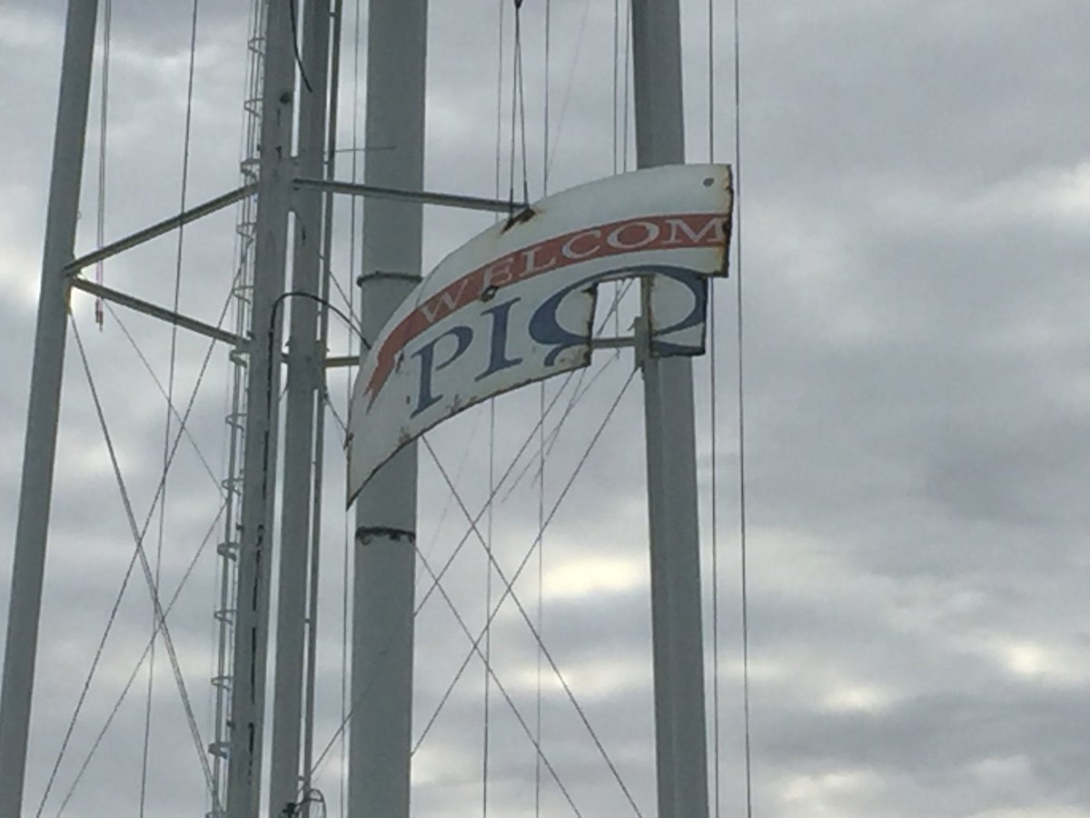 PiquaWater's tweet photo. Lowering the sections.  #CityofPiqua https://t.co/erwznZrbcB