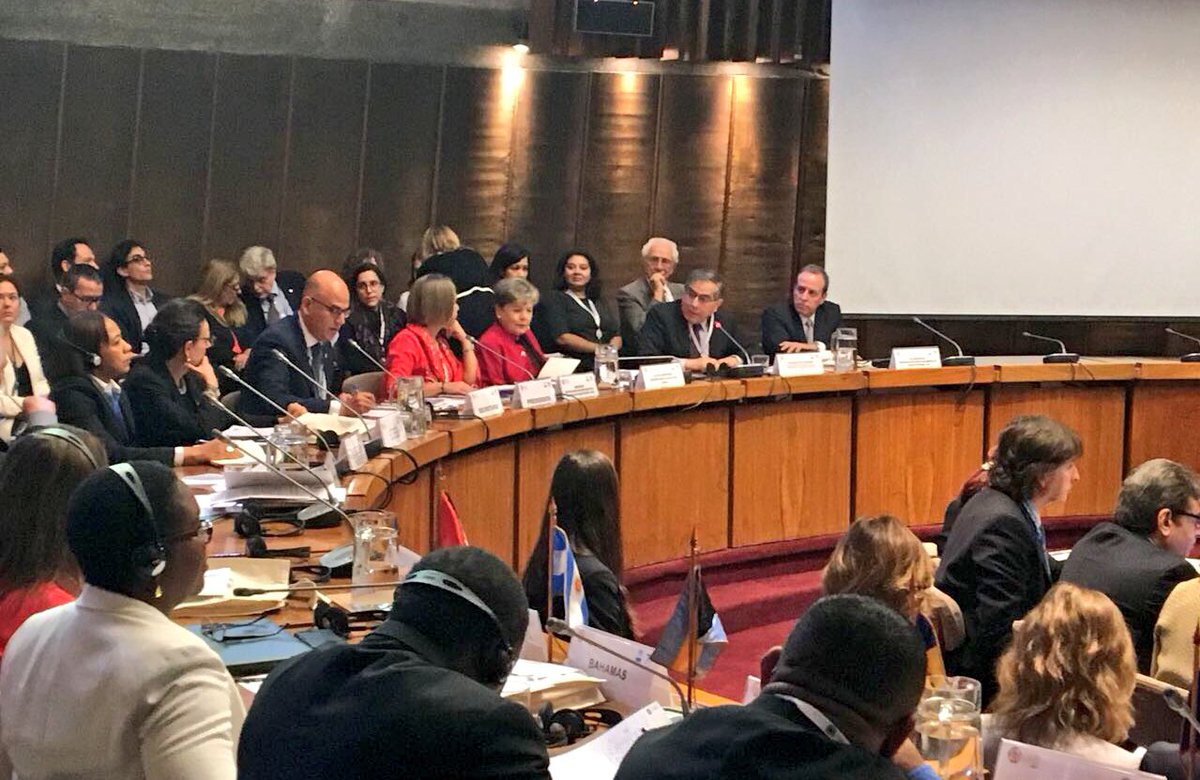 Director de Política Multilateral de <a href="/Minrel_Chile/">Cancillería Chile 🇨🇱</a> da la bienvenida a países participantes en #ForoALC2030 y resalta importancia de considerar la dimensión regional de la #Agenda2030
