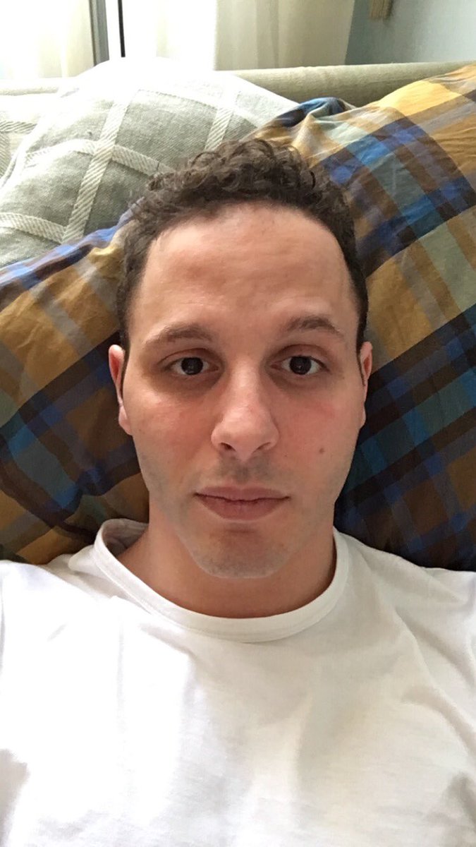 broogo's tweet photo. #nobarba #nofilter #nofillers https://t.co/1sEA4o12VG