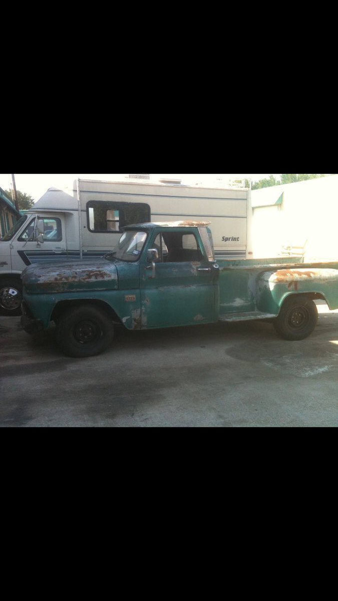 kurt_allen22's tweet photo. I know I post a lot about this truck but look at this transformation❤️ https://t.co/be5K0P4DPB