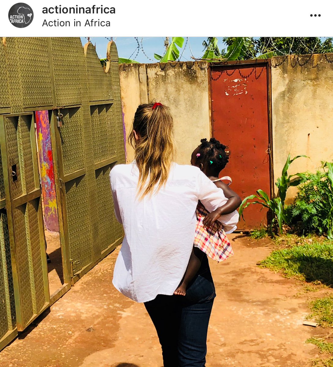 AmorDakotaJamie's tweet photo. Aw!😍
“Special shoutout to #DakotaJohnson for her surprise visit! We loved being able to finally introduce you to our community in Uganda. Words cannot adequately explain how much we love and appreciate you! Come back soon!
Via ActioninAfrica IG ❤️ https://t.co/CHMz2b9YAi