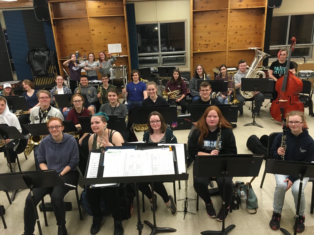 HRA_MusicEast's tweet photo. Symphonic Band at the end of rehearsal last night:  Talented young musicians prepping for a Make-A-Wish fundraiser (us playing, paint night, gift basket draw) . . . At Cole Harbour High Tues, May 08, 5:30!  #thankstoyouhalifax @HRSB_Official @TonyMancini_NS @LoreleiNicoll https://t.co/ReHbuC3fje