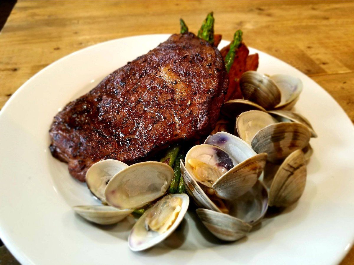 BeaMcNallys's tweet photo. $20 Wednesday Ribeye/Steamers Special. Stop in and enjoy! https://t.co/PGCXw651RQ