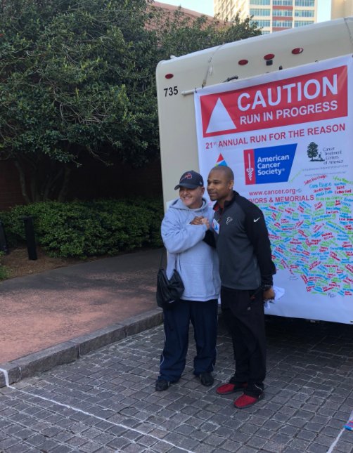 NFLLegends's tweet photo. Jason Webster kicked off the Georgia Power #RunForTheReason Relay with a motivational speech! The run honors cancer survivors and helps to raise money for the American Cancer Society. ๐ช
(via @Falcons_PA) https://t.co/i72KOcpGnV