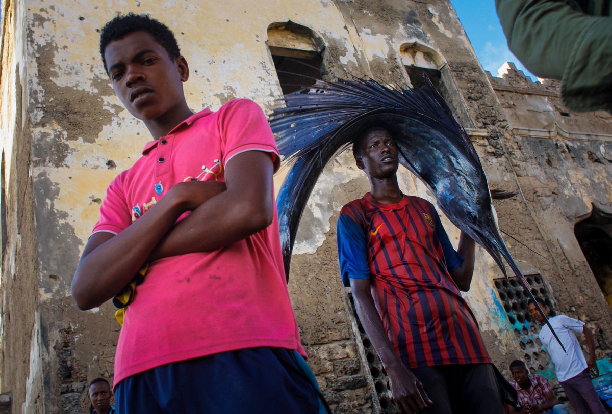 Сосед сомалийца. Сомали народ. Сосед сомалийца. Известные сомалийские пираты. Сосед сомалийца.