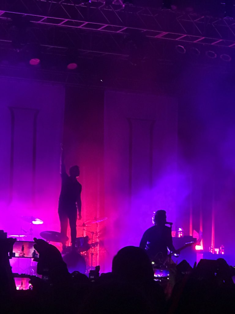 tessie10699's tweet image. #5SOS3SilverSpring