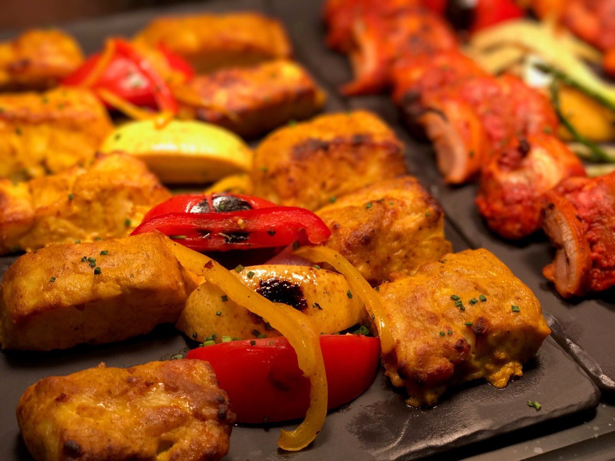 TheTorchDoha's tweet photo. Oriental Buffet is here!
Enjoy the flavours of Oriental cuisine!
Available tonight at Flying Carpet from 7pm to 10.30pm at QR100 per person.
#arabicfood #flyingcarpet #arabianstyle #qatar #qatarrestaurant #delicious #whereindoha #qatarlife #qatar_eating #qatardining https://t.co/Sp0yZjbbRJ