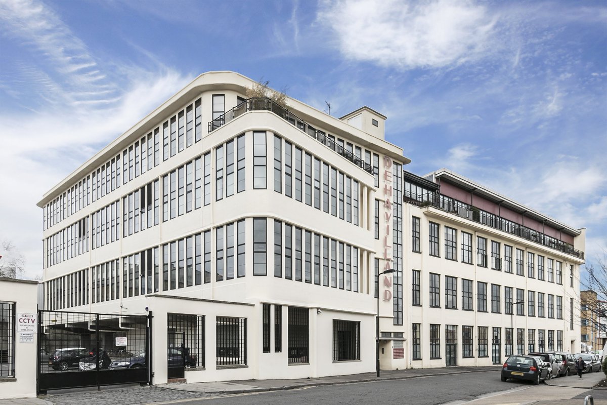 HuntersN16's tweet photo. Lovely One Bedroom Warehouse Conversion, Call our agents now to book a viewing! 0207 249 2421 or 0208 432 2344. #property #lettings #ToLet #rental https://t.co/WQXK72gEoe