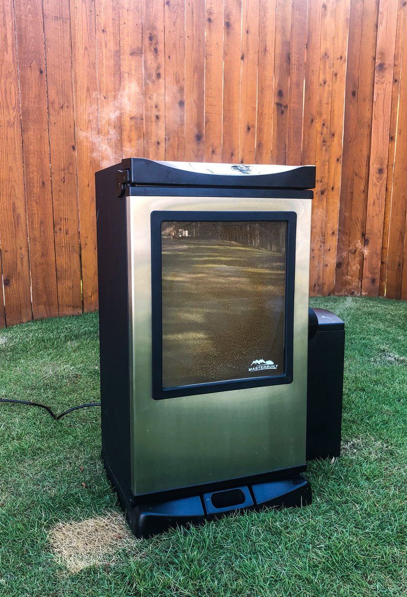 Masterbuilt's tweet photo. There's nothing like the smell of smoke in the morning. #WednesdayWisdom #SmokeOn #WillitSmoke https://t.co/SNgYHIMdsh
