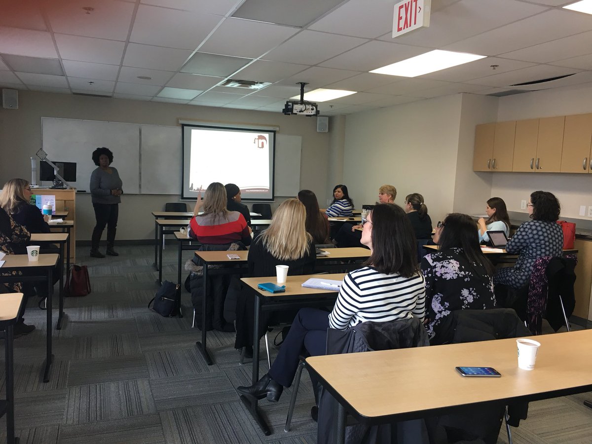 BramptonBOT's tweet photo. We are gathering together this morning at #Connectwork to talk about social media @AUBrampton. #businesswomeninbrampton https://t.co/eH2bEeuYD6
