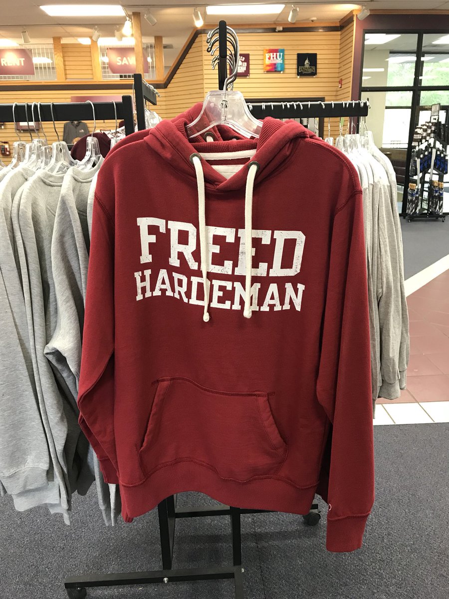 fhubookstore's tweet image. The Bookstore is here to help you get through April’s cold days! ❄️ Grab these hoodies while you still can! #FHU 🦁📚
📸: (in order) $34.98/$34.98/$34.99