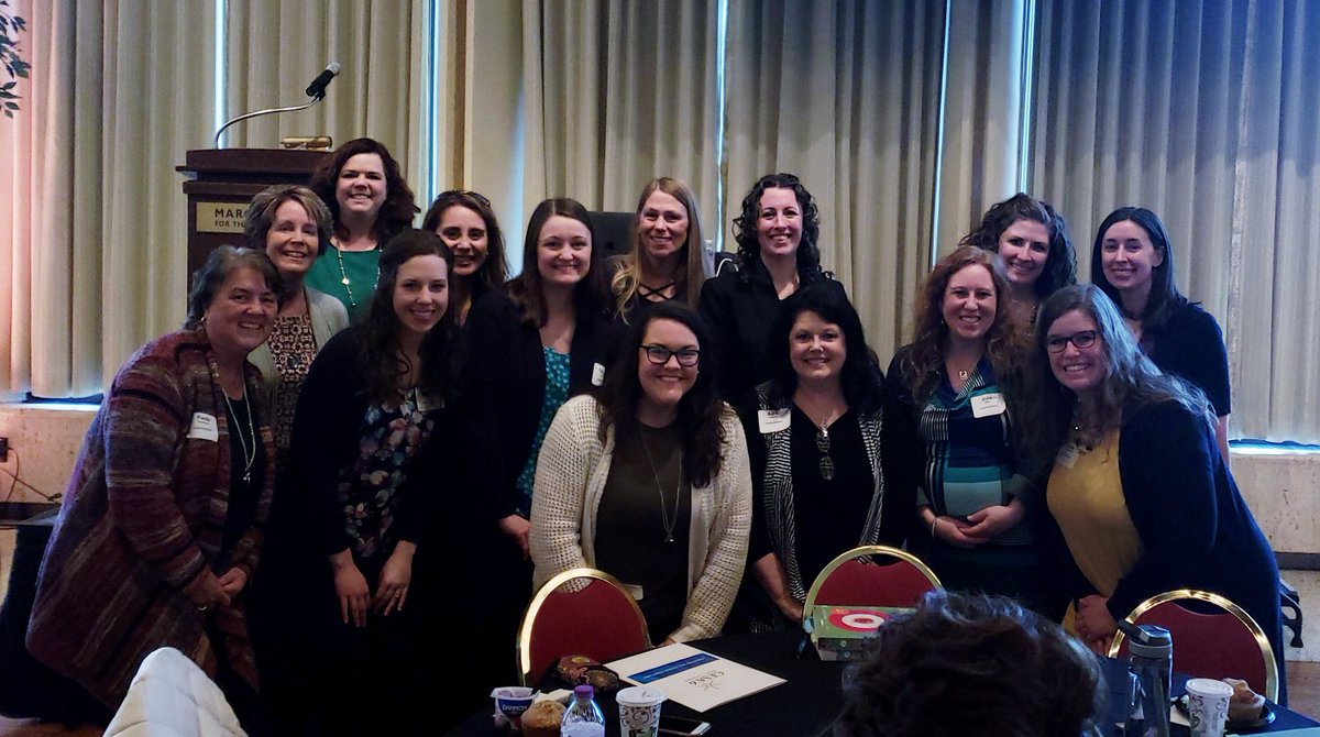 4thGradeKlaus's tweet photo. @HSSD staff is excited for @JSerravallo to begin!! #huskylit https://t.co/oWTSk3I9Cj