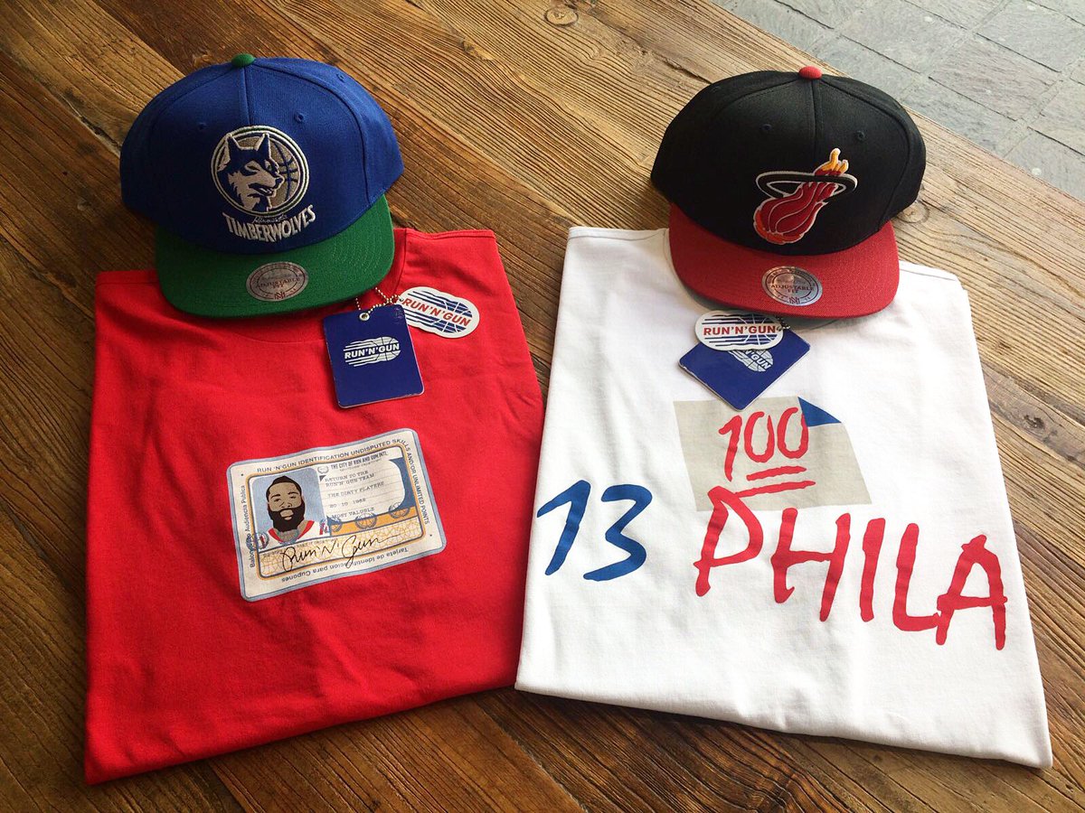 ApolloShop_it's tweet photo. Sono iniziati i #Playoffs2018! Addio vita sociale #NBA https://t.co/0xMXkEtb8q