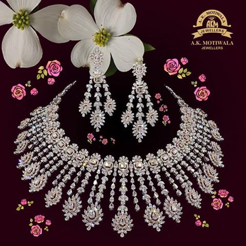 InfoMotiwala's tweet photo. AKSHAYA TRITIYA, brings good fortune and luck in your life. 
Diamond Set Dazzling From Everyangle Encrusted With Pear, Marquise, Oval &amp; Round Diamonds set in 18k Rose&amp;White Gold 💎💎 Another STUNNER From Our Bridal Collection—FEEL LIKE A QUEEN 👑 #diamonddesires #diamond #luxury https://t.co/OOig0mDTtb
