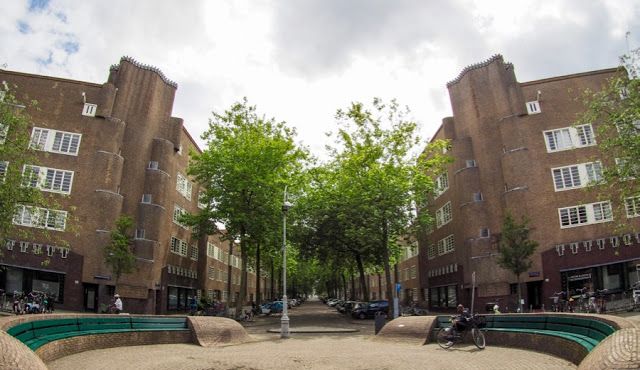 Discover Amsterdam's indigenous architecture buff.ly/2ELoHIL De Dageraad &amp; Plan Zuid #architecture #architecture #artdeco