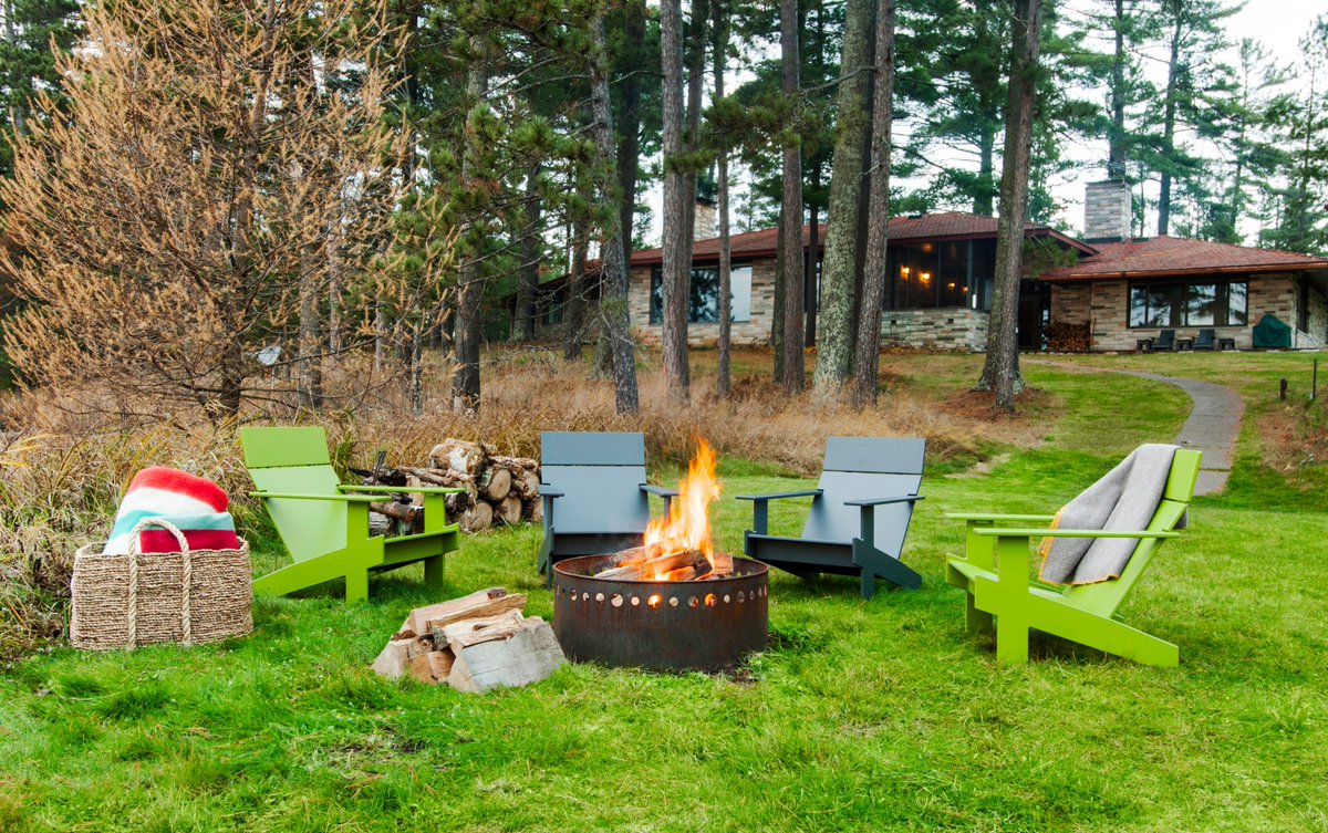 RECYCLE &amp; RELAX
Deze comfortabele meubelen zijn gemaakt van gerecyclede melkflessen…

theartofliving.nl/dacks-loll-des…

<a href="/DACKSAMSTERDAM/">Dacks</a> #dacks #lolldesigns #tuinmeubelen #recycle #relax #outdoor
