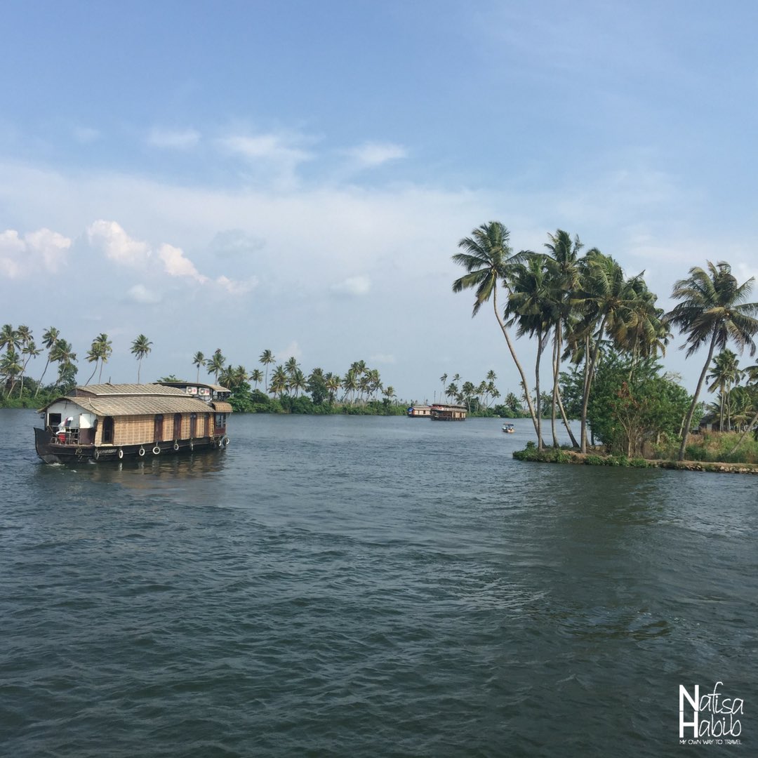 #vembanadlake view from #Alleppey #houseboat 😍
#backwaters #kerala #india #ttot #travelphoto