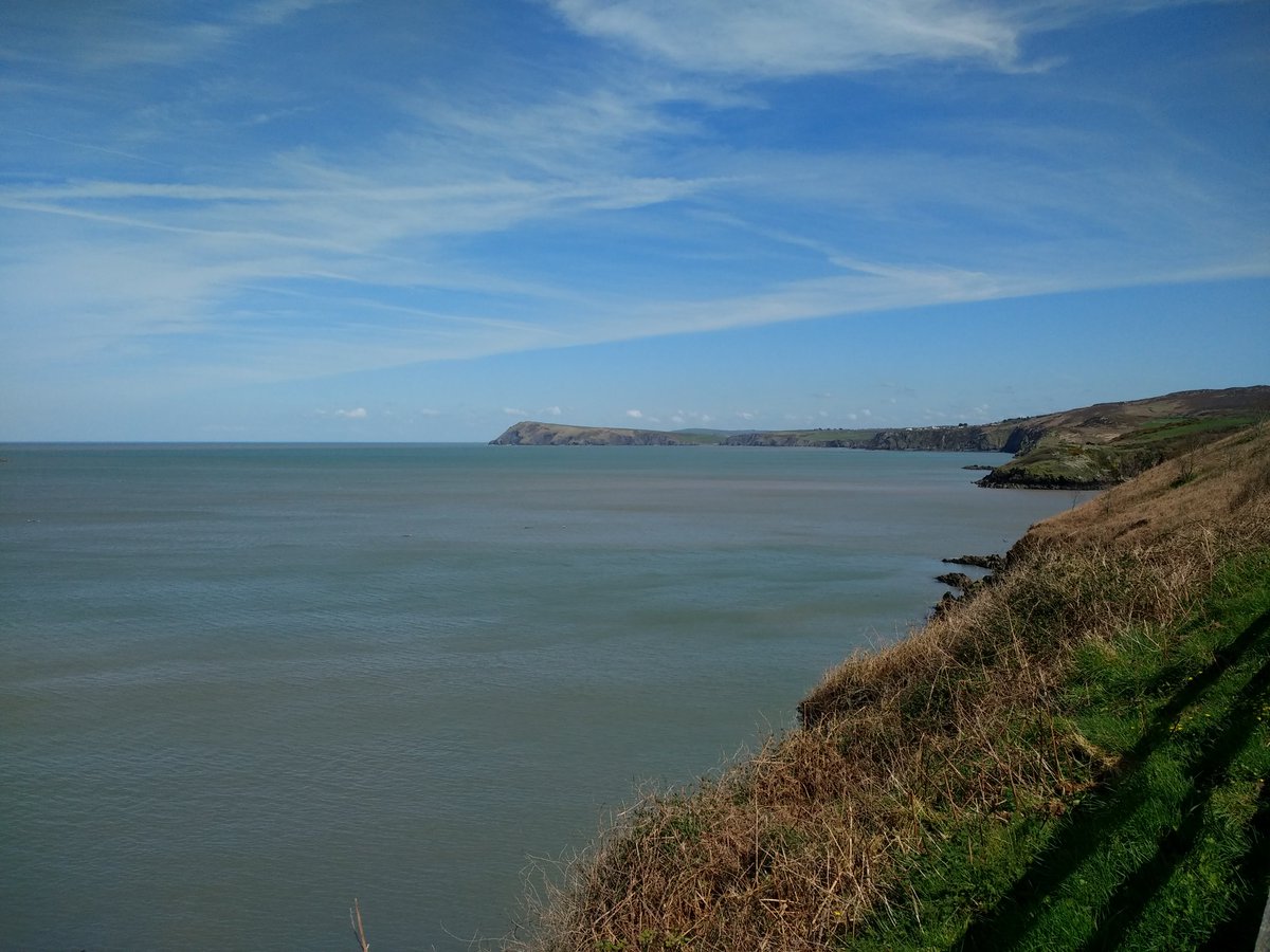 I think this sunshine thing is overrated, Pembrokeshire lovely day for it. <a href="/DerekTheWeather/">Derek Brockway - weatherman</a>