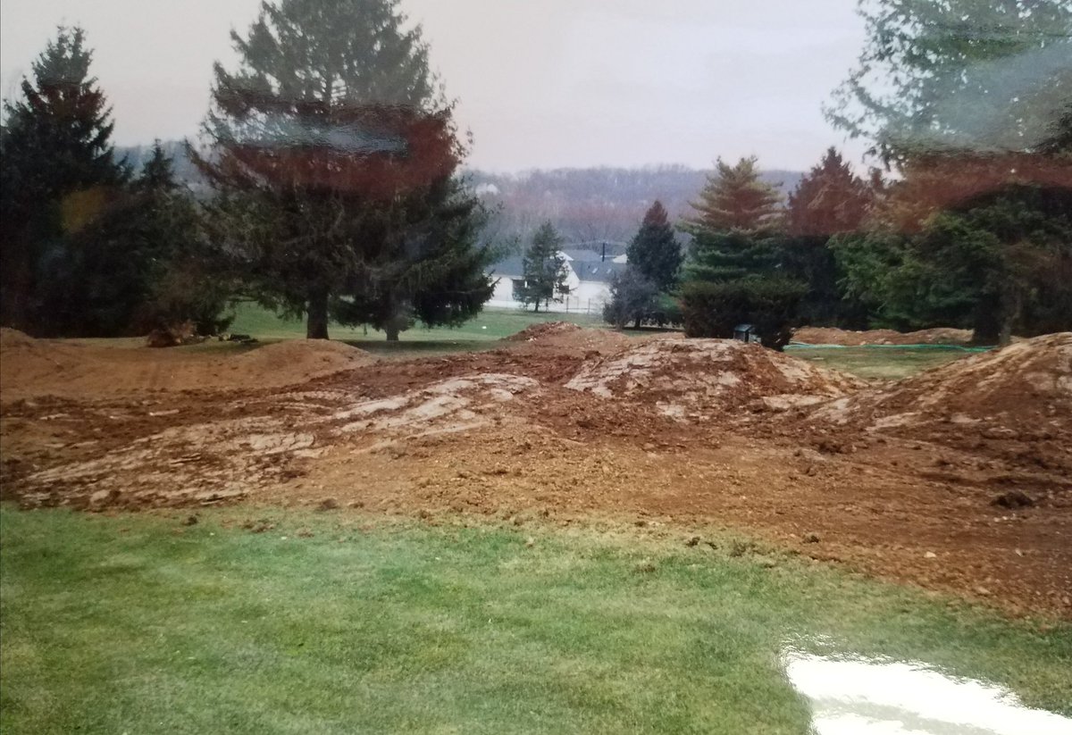 jimnagle_gca's tweet photo. @LuLuCountryClub Mounds between 8 and 11. Notice the excavator. Mounds like those originally built by Ross CANNOT be built with a dozer #golfcoursearchitecture #ForseDesign @Forse_Design https://t.co/GMvivcSGYm