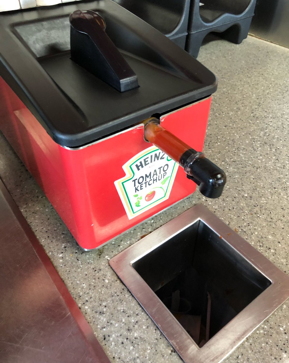 burgerkrang's tweet photo. i’m glad they made it easy for me to pump ketchup directly into the trash where it belongs https://t.co/EpRlqyMTL6