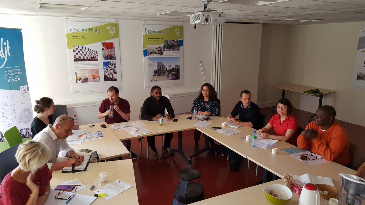 dulinvalerie's tweet photo. #projetasso @ALJTweet Groupe de travail : "Optimiser les fonctionnements et l'organisation" https://t.co/NUXqfKKdla
