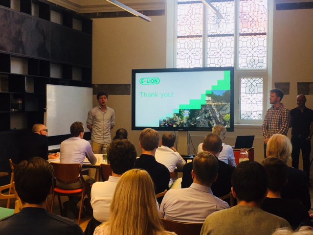 ClimateKIC_NL's tweet image. Electric #boating should be the new worldwide standard if its up to startup E-Lion. They developed an electric motor in combination with a newly developed universal battery. #Bootcamp #CKAccelerator #Innovation