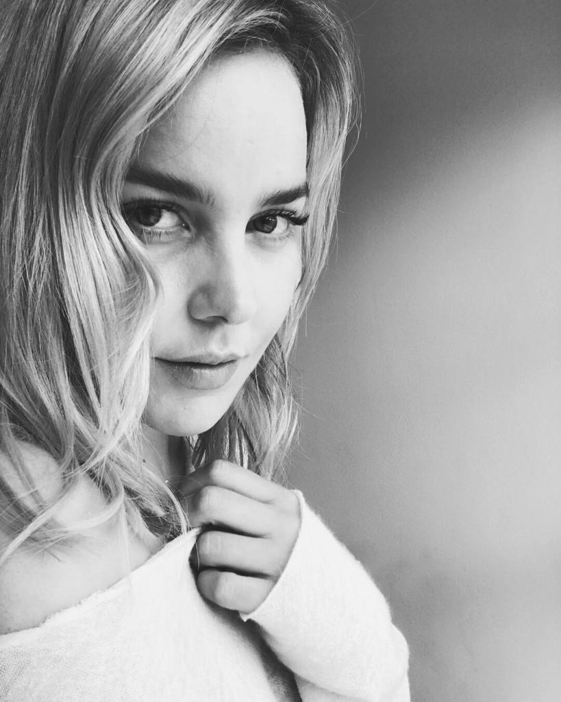 Abbie Cornish (@abbiecornish121) on Twitter photo 
