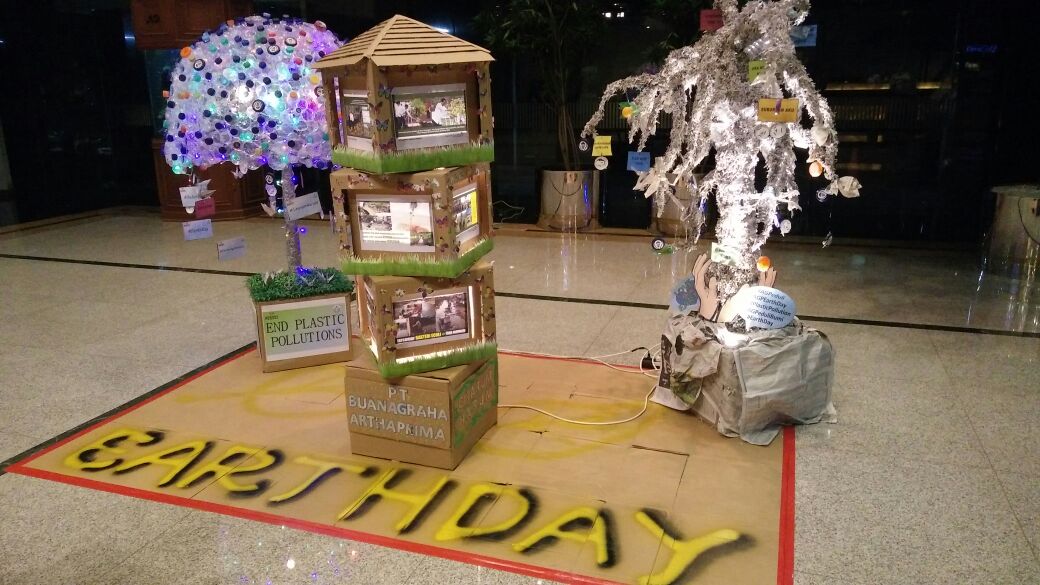 Gedung_AG's tweet photo. #AGPeduliBumi
#AGPearthday
#AGPeduli
#EarthDay
#EndPlasticPollution
#TamblingID
#TamblingWildlife
#CitarumLestari
#CitarumHarum
#AGPeduliCitarum
#SelamatkanCitarum
#EarthDayEveryday
#AGSaveTheEarth
#AGPlasticless

@agpeduli
@tamblingid
@citarumlestari
@gedung_ag
@earthdaynetwork https://t.co/sAdpNwhZvF