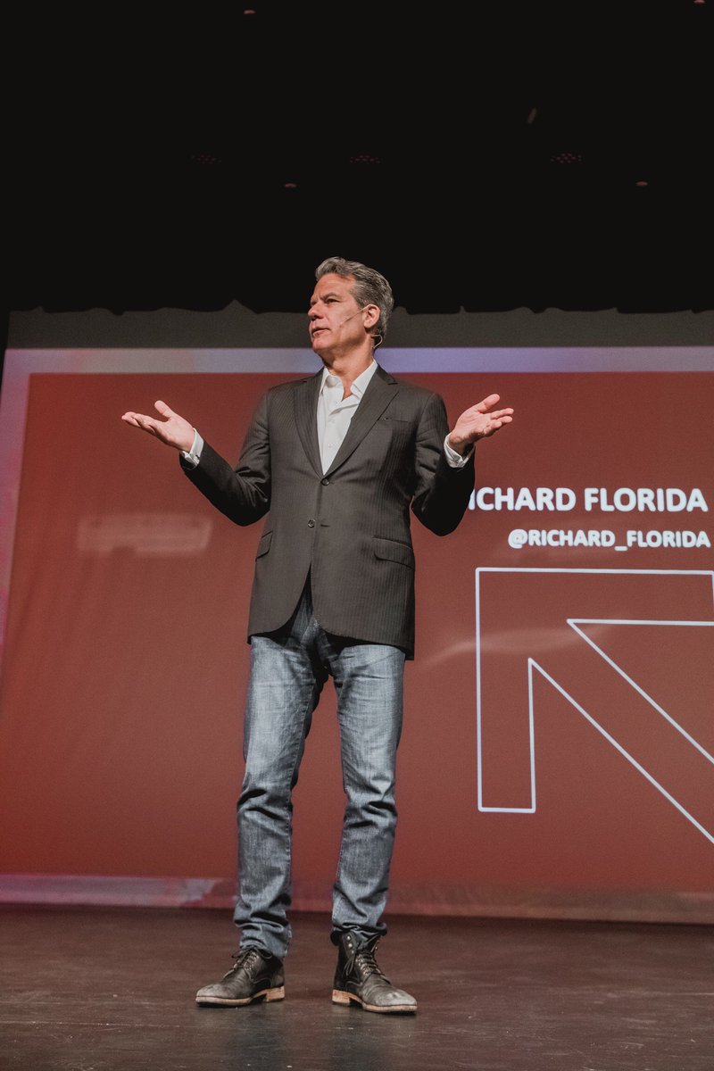 Alle må inkluderes for at vi skal lykkes med utviklingen av Ålesundsregionen, konkluderte <a href="/Richard_Florida/">Richard Florida</a>. Følg debatten videre på Sunnmørsbattle i kveld! #tnw2018 #mangfold #toleranse