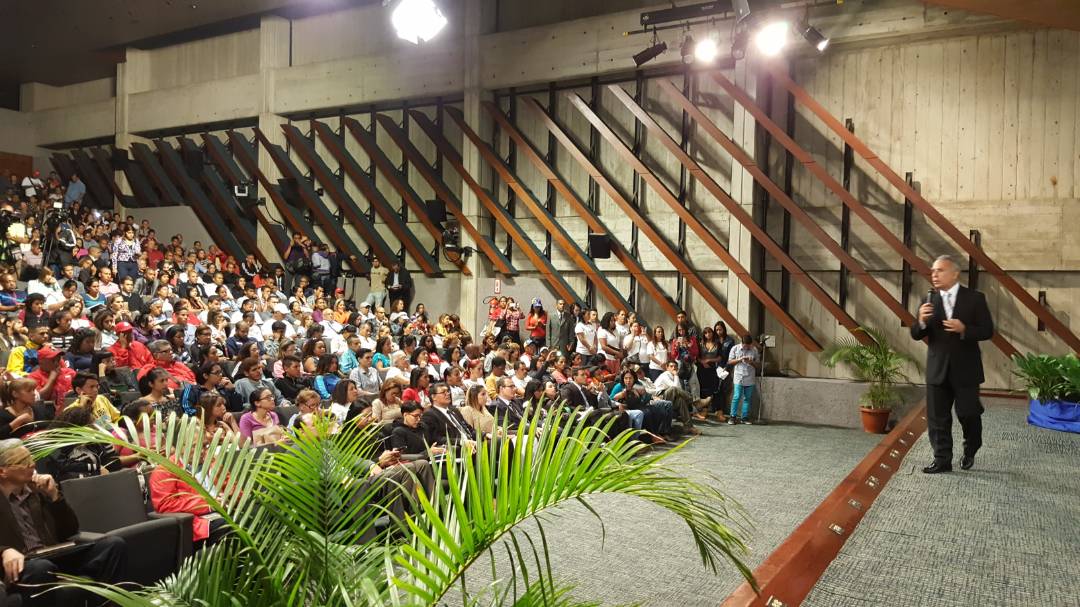 BCV_ORG_VE's tweet image. Min.@FreddyBernal &quot;El Gobierno del Presidente @NicolasMaduro ha tenido que crear diversas alternativas, caminos, para salirnos de el bloqueo económico y financiero&quot; #18Abr #CLAPConElBolívarSoberano