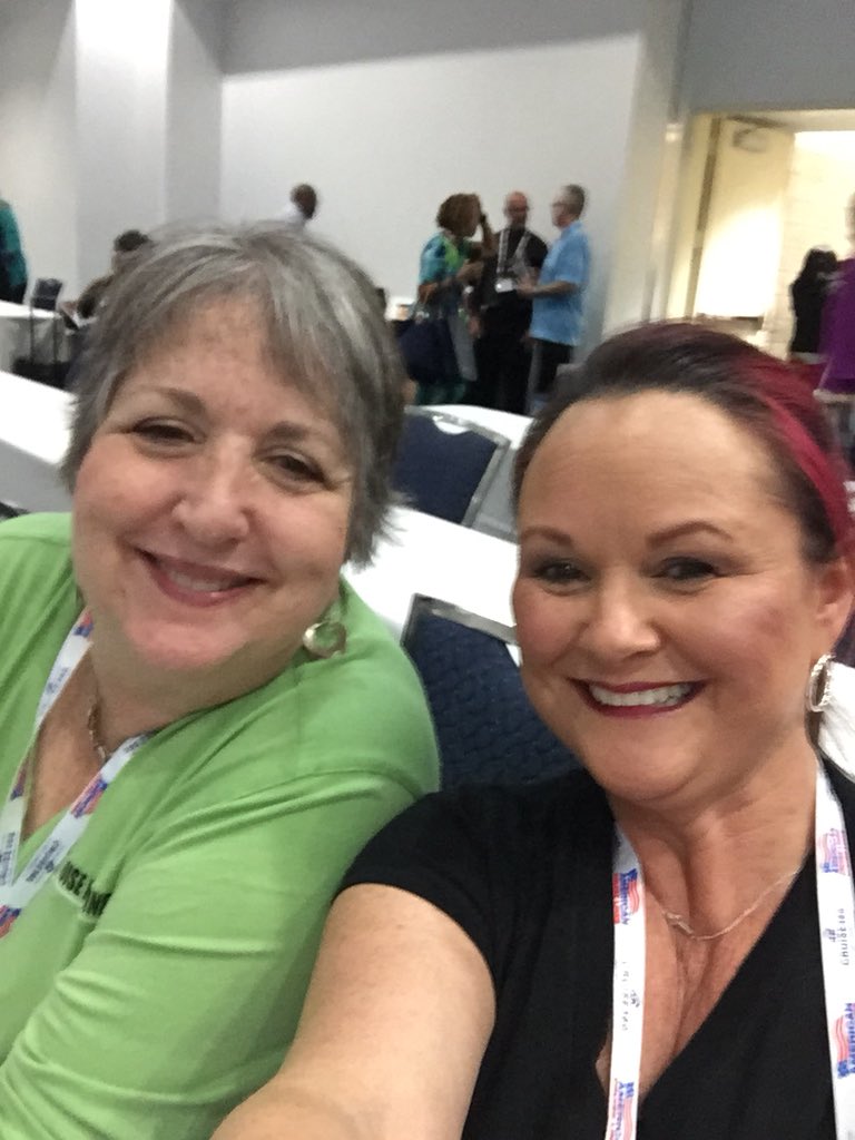 Linadicola's tweet photo. Sam and I are here @CLIAGlobal expanding our knowledge! https://t.co/fvQzBhaoBn