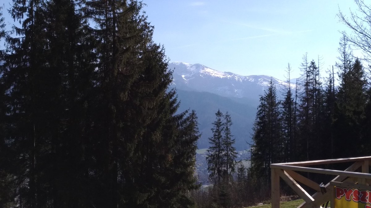 UlisproJDB's tweet photo. Paysages des montagnes des Carpates... https://t.co/ga2dWsCZC8