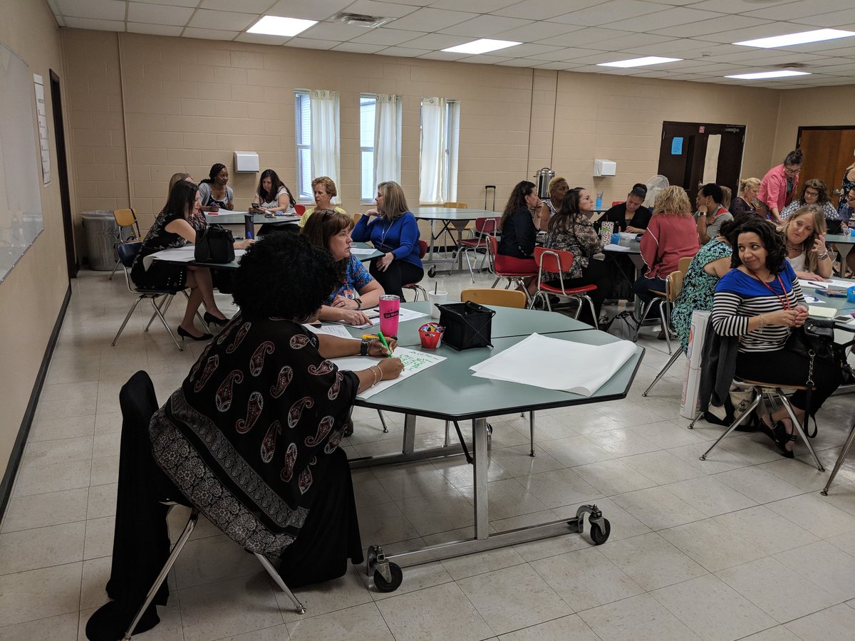 jisdPD's tweet photo. Professional Learning for our campus secretaries. #collaboration #judsonstrong @BeraElida @CDavisJISD @JudsonISD https://t.co/fz8u8XRxuf