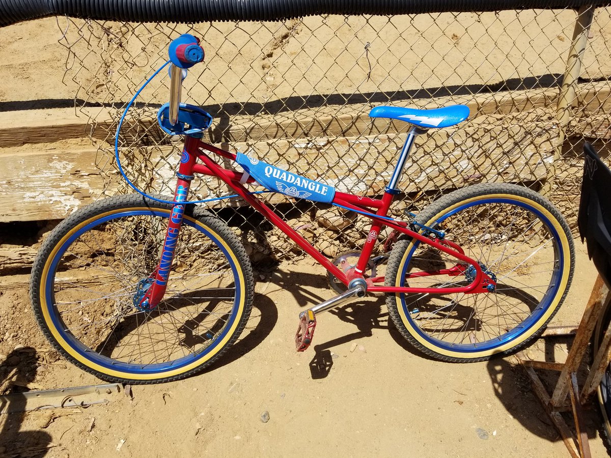 OutsidersBMX's tweet photo. Some cruisers reppin at Kearny Moto Park this past weekend. #outsidersbmx #OTSDRS #bmx #bmxoutsiders #osbmx #vintagebmx #bmxroots #bmxhistory #bmx #caliculture #bmxaction #usabmx #bmxracing #ytspecial #kearnymotopark #cruiserdivision https://t.co/9IaYii3HAN