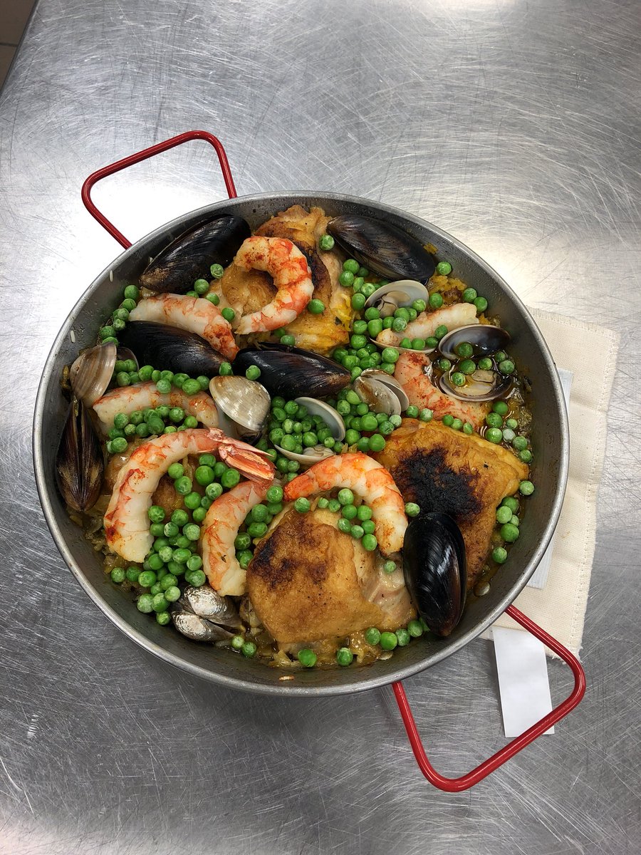 HISD_Culinary18's tweet photo. Paella by : @CormierDeon https://t.co/JvXVlAfBXy