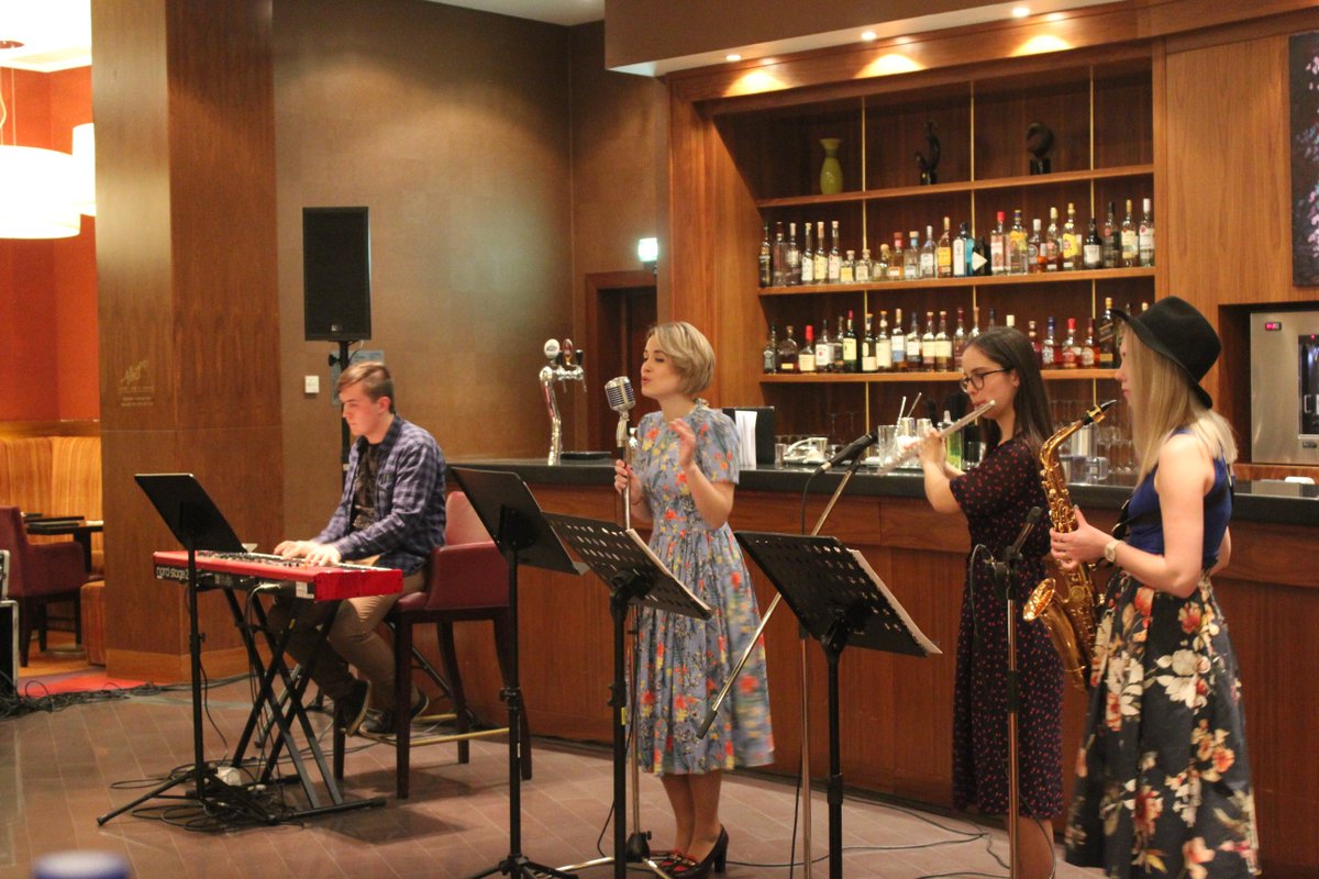 RenMoscow's tweet photo. Spring mood with jazz flavour in #AllegroBar
#RenMoscow #BusinessUnusual https://t.co/ckIQ2rdJTy