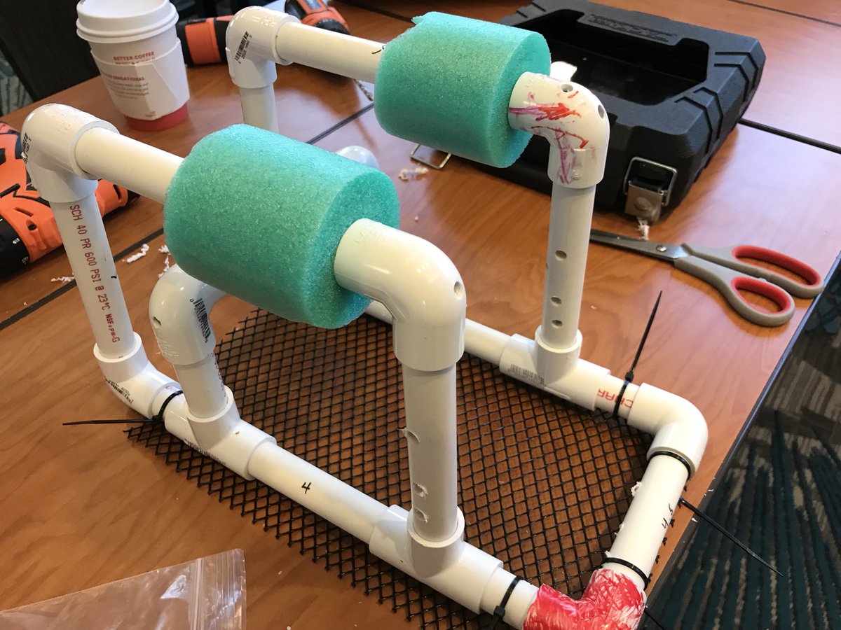 johnyen's tweet image. Building submersible rovers at #ATLISac #polysolves our students will love this!