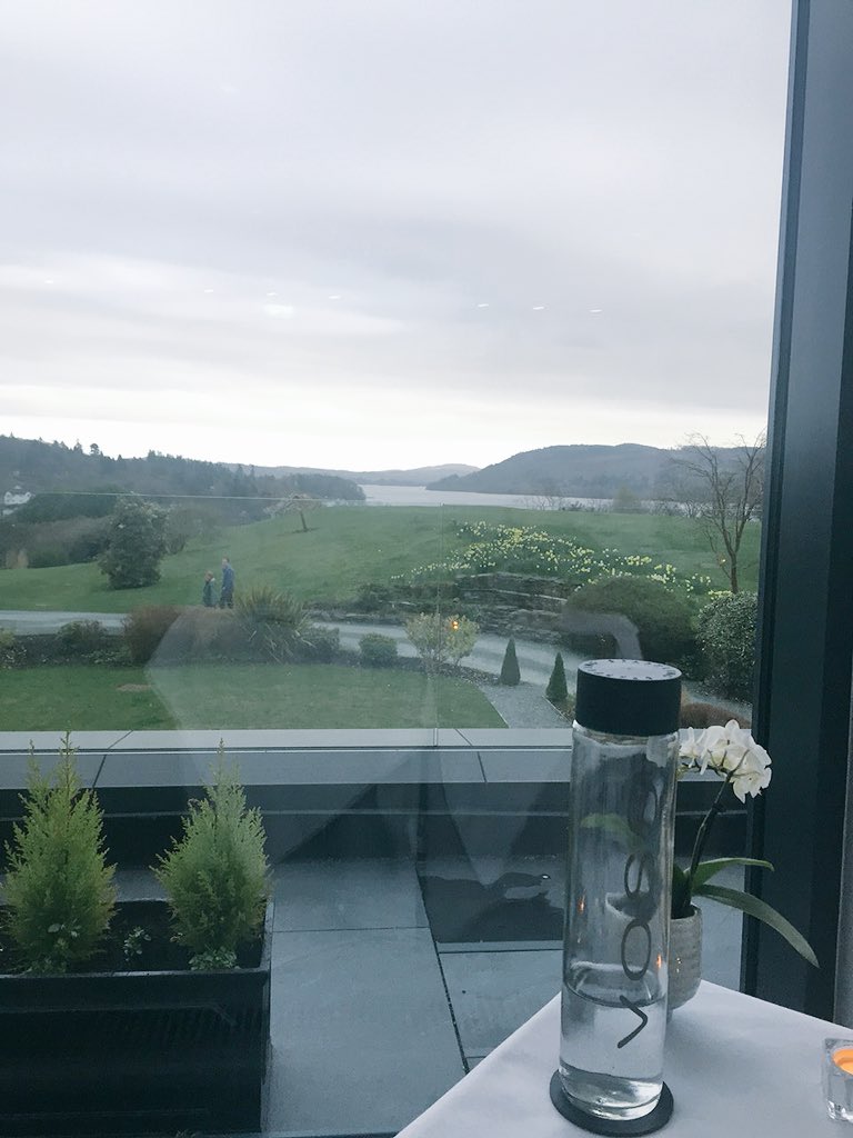 AAHospitality's tweet photo. Stunning flavours and some of the best views in the Lakes @TheSamlingHotel. Three AA Rosettes now reinstated @PHow78 #AAawards https://t.co/xNB9gSFIYq