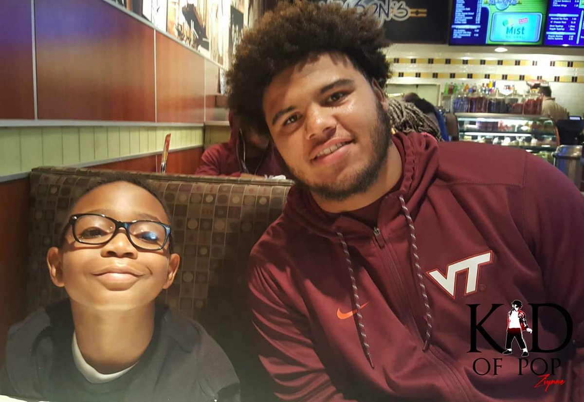 KidofPop's tweet photo. Happy birthday cousin! Have a great football season! @RickGoGetEmWalk @HokiesFB @virginia_tech @VT_Football
#RickyWalker #Hokies #VirginiaTech #Football #HokiesFootball https://t.co/JCAzJcA4hg