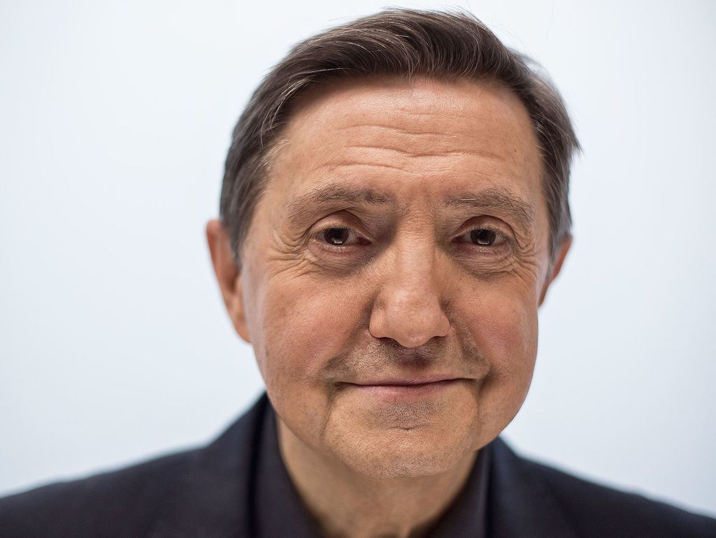 "Lo peor, no lo dude, es lo de Cataluña, por cantidad y por lo que arrastra, que incluye el País vasco y da ocasión a Mojamé de asaltar Ceuta y Melilla. Cataluña será el modelo de balcanización de España." #Losantos #ConLaVerdad