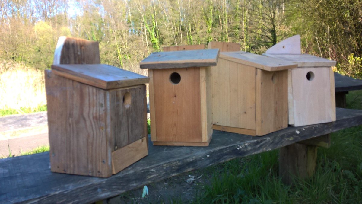 HIWWTPeople's tweet photo. Thank you to the lovely garden volunteers at @stacey_centre for giving us 4 bird boxes to use at #miltonlocks and other HIWWT nature reserves. #miltonshiddenseashore @heritagelottery @HantsIWWildlife https://t.co/SjDMbgYfXa