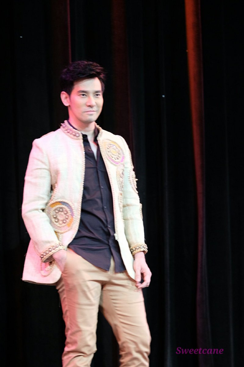 SweetcaneAoyy's tweet photo. ยังคงคิดถึงคนนี้ ต่อไป @PorschArm #ALtogetherinManila #TWMthenextchapter https://t.co/iFm6aykn8Z