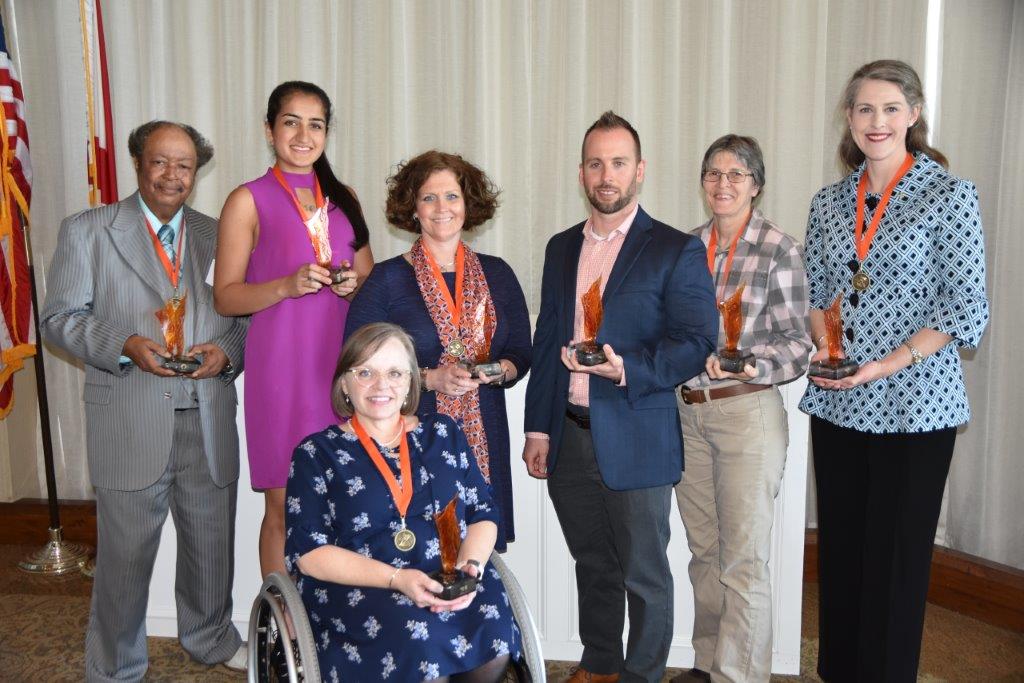 UWCAHandsOn's tweet photo. Congrats to all of the nominees, finalists, and winners of Ignite Volunteer Awards Ceremony! Our community thanks you for all you do! #NationalVolunteerWeek #ThisIGNITESUs https://t.co/efohXvILYp