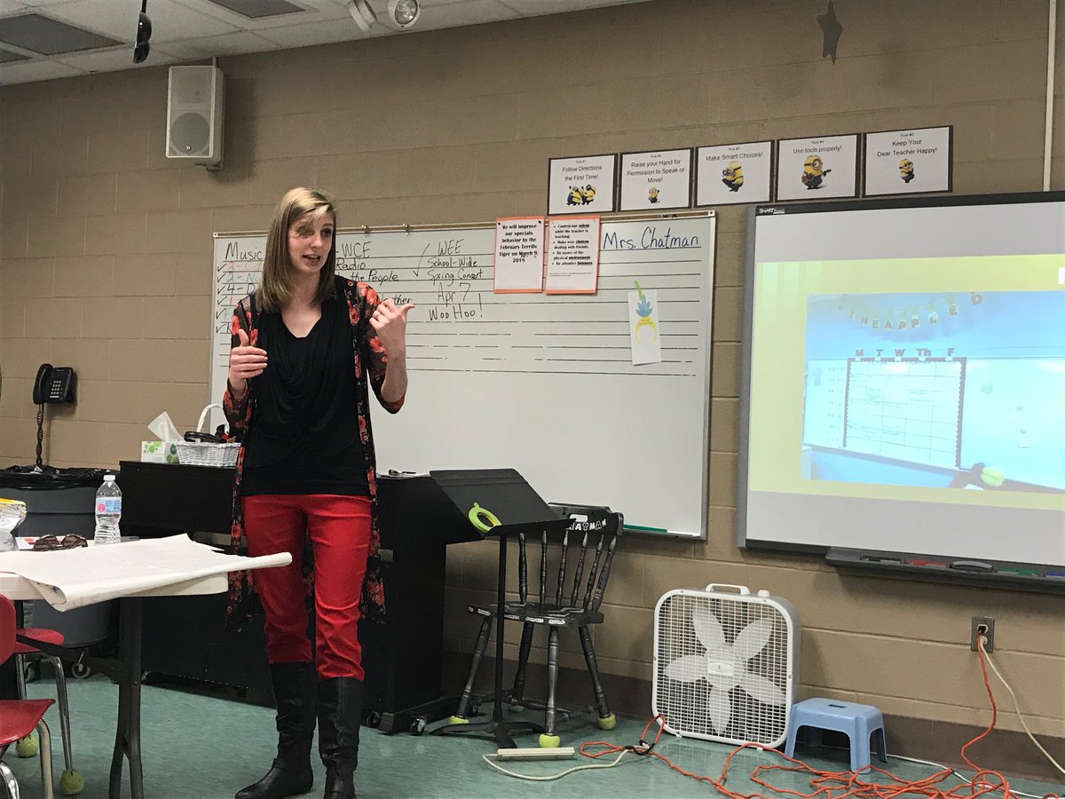 ChrisVTempleton's tweet photo. Love having a passionate teacher sharing with our admin team about how teachers - and students- are learning together with Pineapple PD! @kristin_ausmus is a rock star! @willardschools https://t.co/o6WSeATR7l