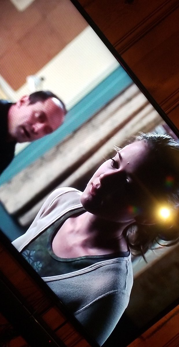 DawnMarie_Duh's tweet photo. Getting my @nbcsvu fix in &amp; who do I see😍? It's a baby Kepner! Awe!! @sarahdrew https://t.co/VOO9l2dc9k