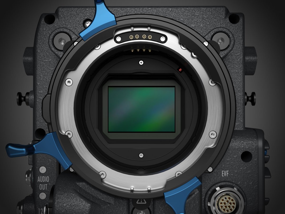 ARRIChannel's tweet photo. The ALEXA LF is Netflix approved in all three sensor modes (LF Open Gate, LF 16:9 and LF 2.39:1) in ARRIRAW or ProRes/Log C (4444 XQ, 4444 or 422 HQ) recording formats: https://t.co/LqBuEQVVhd
Have fun shooting your #Netflix productions with the #ALEXALF! https://t.co/cY1ZHJrPmu