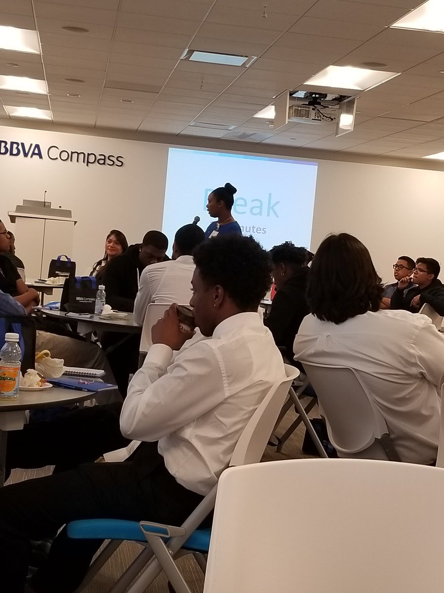 Simone Barnes tweet media